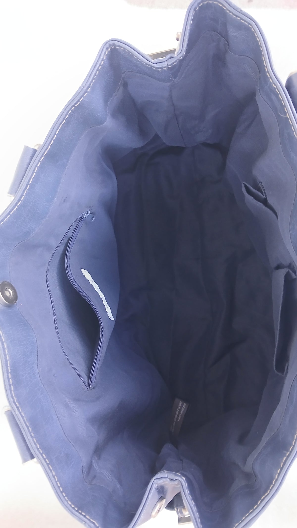 Kenneth Cole Genuine Leather Navy Blue Bag
