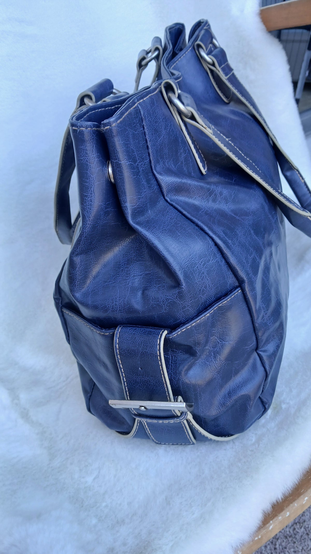Kenneth Cole Genuine Leather Navy Blue Bag
